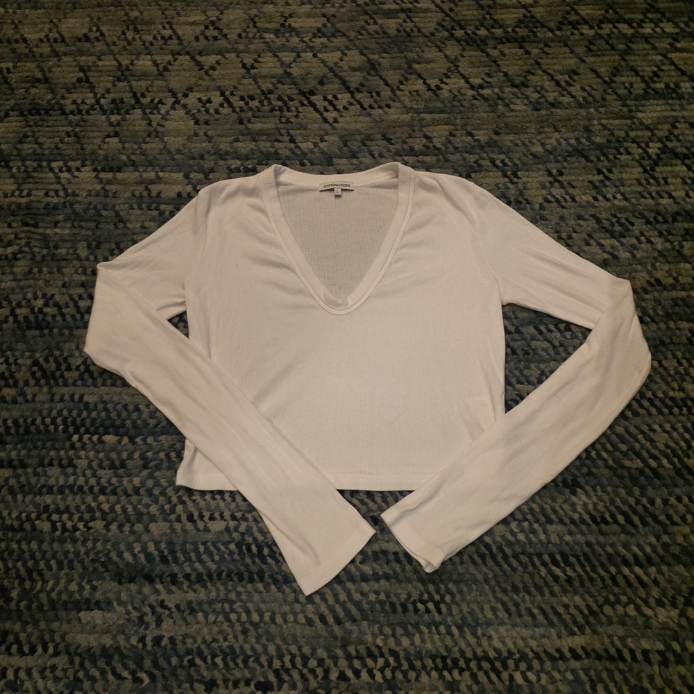 Cotton Citizen Women's White Crop Long Sleeve V-Neck Top